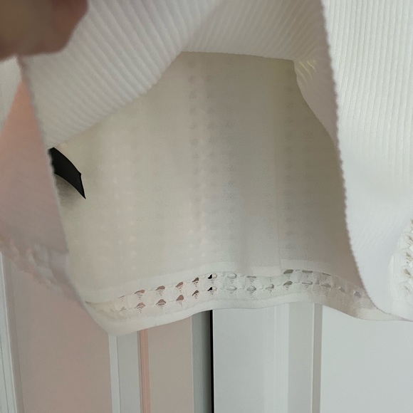 Rag & Bone white knit crew neck sleeveless sweater. Size S. - Picture 4 of 4